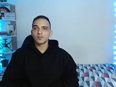 Maax30233 online show from November 29, 5:59 pm