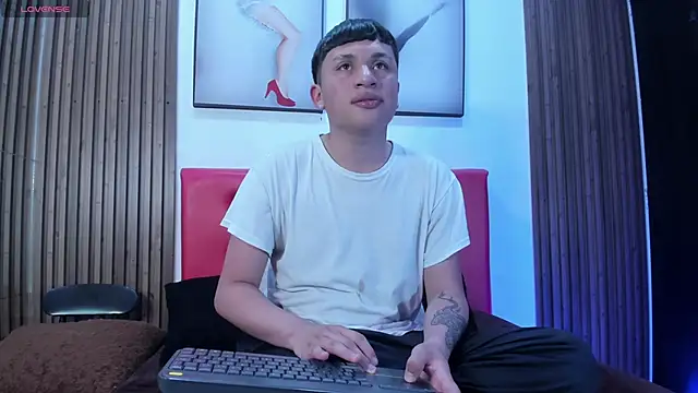 Sweet Smiith online show from November 24, 7:59 pm