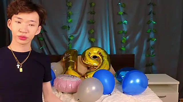 islendtakumi online show from November 20, 3:06 am