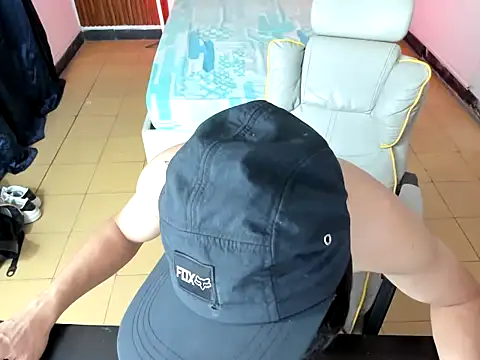 pablo prada online show from November 25, 8:44 pm