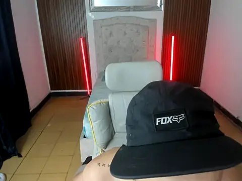 pablo prada online show from November 29, 9:39 pm