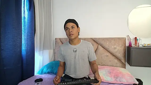 Felipexexy online show from November 26, 6:00 pm