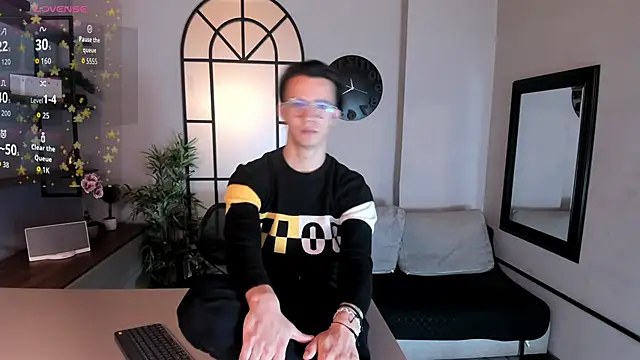 Brandon starkk online show from January 12, 11:47 am