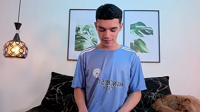 krisstormvg online show from December 1, 8:23 pm