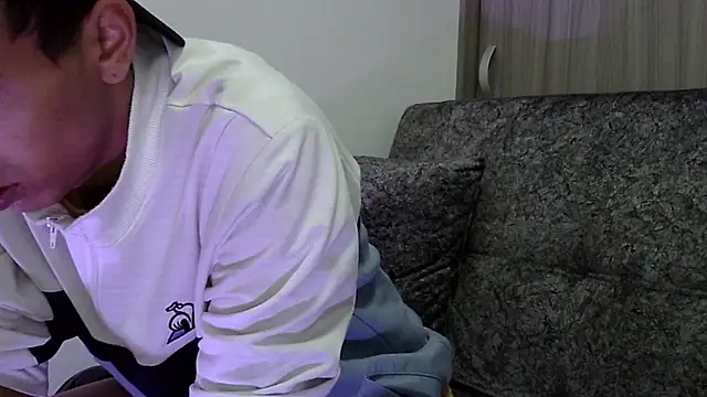 liam  blake online show from November 21, 2:21 am