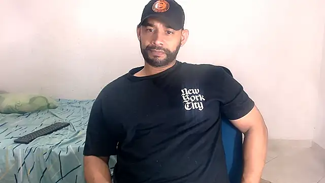 musclehetero online show from November 22, 9:14 pm