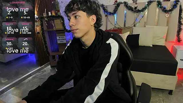 kaelwolf tay online show from January 7, 7:30 pm