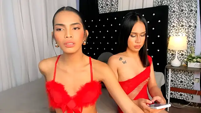 SexyPetiteAra online show from August 4, 7:18 pm