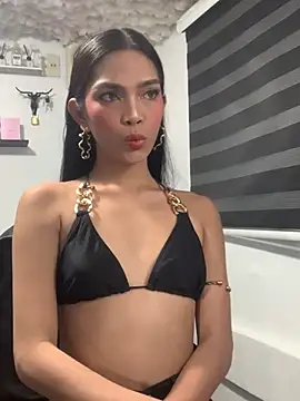 SexyPetiteAra online show from February 12, 6:25 pm