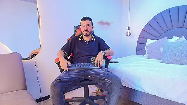 MatthewCullen online show from March 2, 8:38 pm