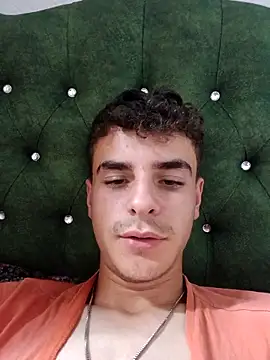 Seksi Mustafa31 online show from December 1, 6:33 pm