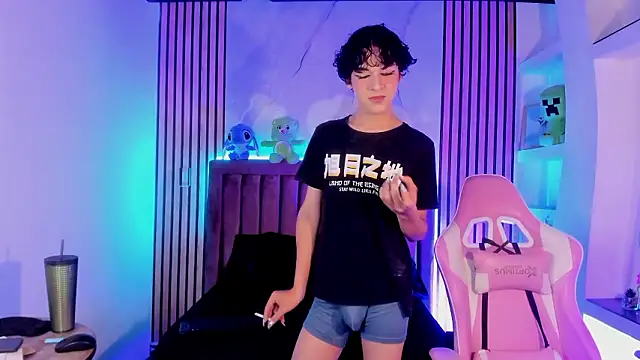 SthepanodiMonaco online show from March 2, 10:50 pm