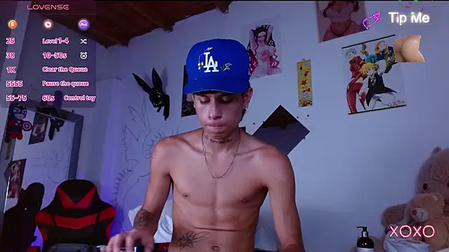 Jake beach  online show from April 18, 7:07 pm