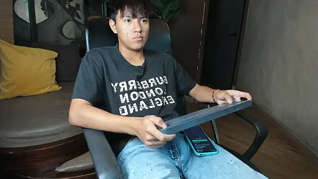 isaac grimm online show from February 24, 3:07 am