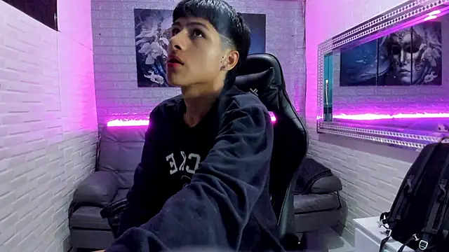 StormLuxX online show from December 5, 12:34 pm