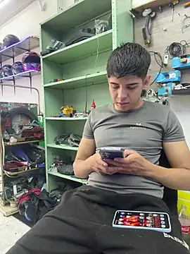 Johan stick online show from December 4, 5:20 pm