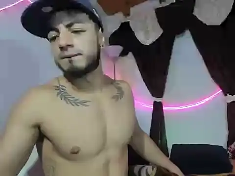 Thomasjasper1 online show from December 14, 9:44 pm