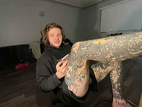 Tatertats online show from December 4, 5:36 am