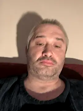 Olomoucak1982 online show from April 13, 6:08 pm