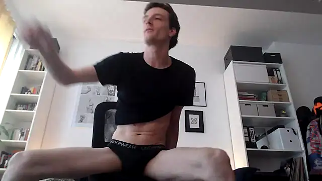 Snapshot of MindlyXXX chatting on October 16, 12:02 pm MindlyXXX online show from October 16, 12:02 pm