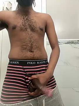 curvyuncut online show from April 30, 3:19 pm