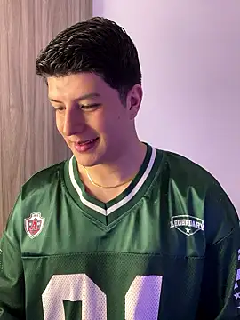 Goldenknight33 online show from January 7, 3:28 pm