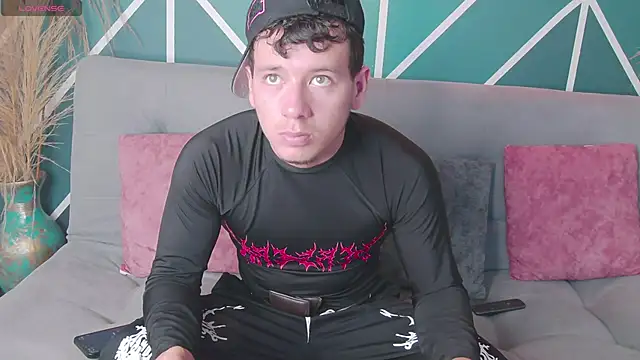 MagnusKnight  online show from February 8, 5:50 pm