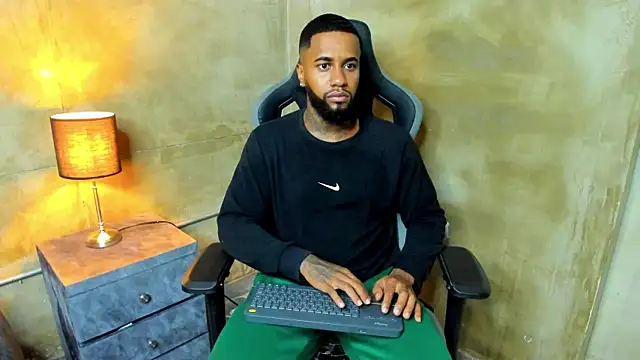 jay jhonson01 online show from December 20, 4:08 am