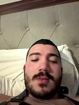 carloos593 online show from January 7, 6:24 pm