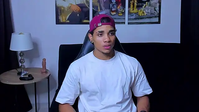 Dustyn Michelle1 online show from March 4, 2:51 am