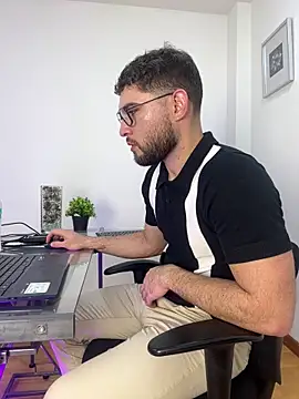 Steve-Carter online show from April 15, 12:05 pm