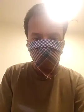 adamandy25 online show from December 15, 6:32 am