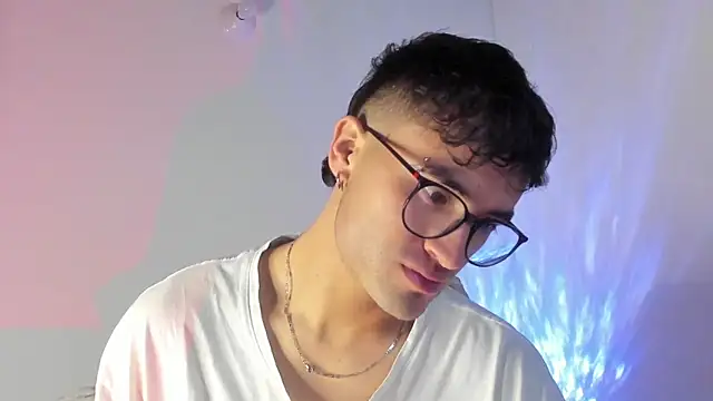 charlie dicker online show from February 14, 11:44 pm