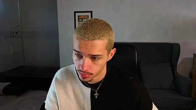 KaydenDrew online show from April 5, 4:31 am