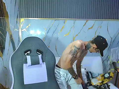 Boy tatto77 online show from April 7, 7:58 pm