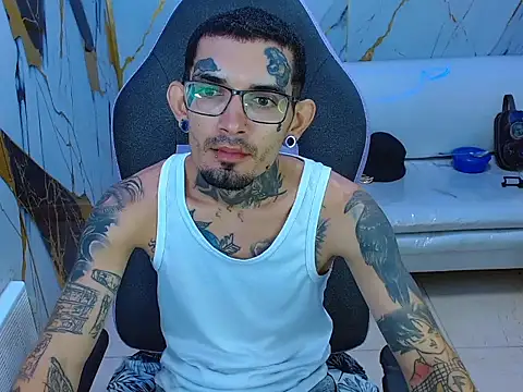 Boy tatto77 online show from July 19, 1:55 am