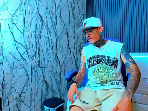 Boy tatto77 online show from March 26, 1:26 pm