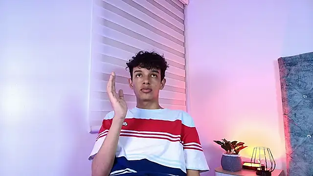 maxfrost 1 online show from January 8, 7:41 pm