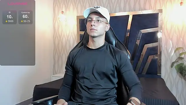 Noah Clarkk online show from April 1, 5:21 pm