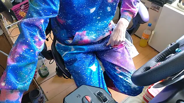 Gay-Versaut online show from June 9, 4:52 pm