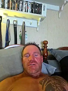 cartman4582 online show from March 14, 7:37 am