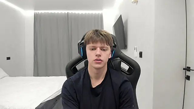 bonekoambalabu online show from April 16, 6:08 pm