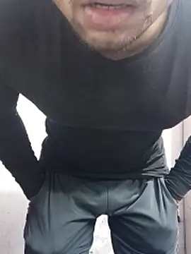 ravi18122 online show from January 12, 4:44 pm