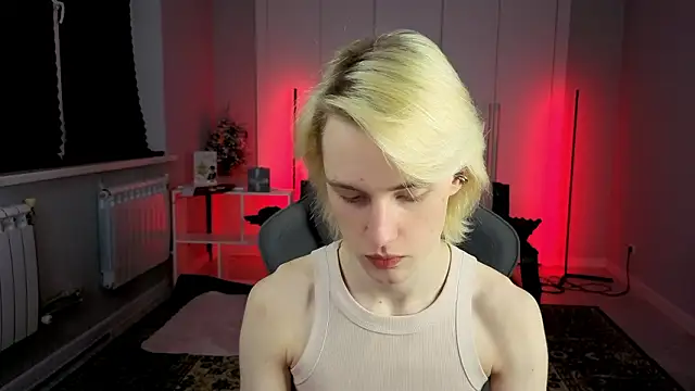 lucidangelok1 online show from March 10, 3:18 pm