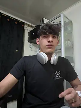 MaxStar26 online show from March 21, 5:11 am