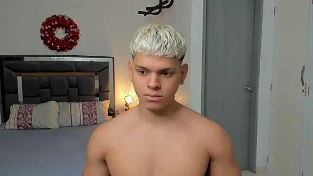 stefan leenox online show from April 1, 8:06 pm