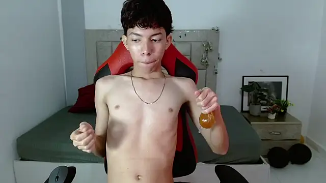 Nico  fox123 online show from January 9, 6:35 pm