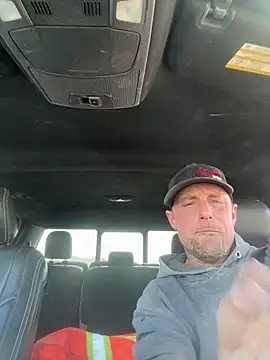 WIDBIGWHITECOCK online show from March 27, 6:09 pm