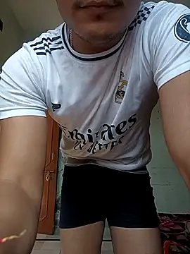 smoothbody07 online show from February 10, 7:35 am