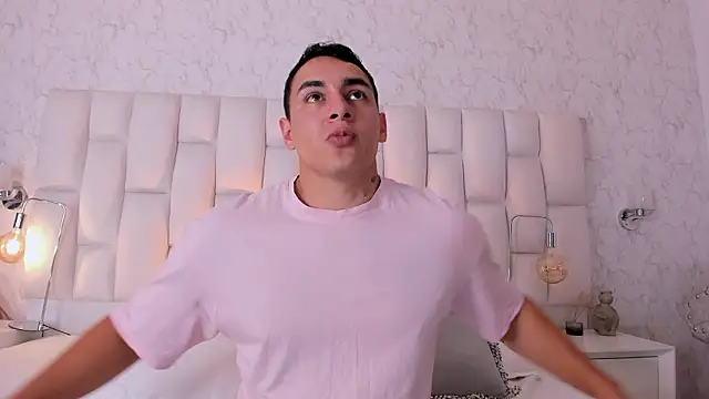 MassimoCo  online show from March 25, 11:31 pm